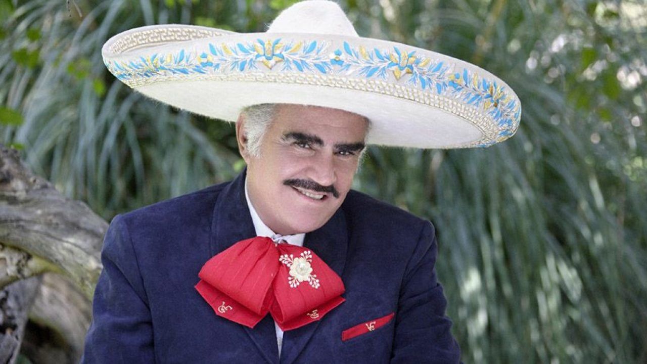 Estado de salud de Vicente Fernández es grave