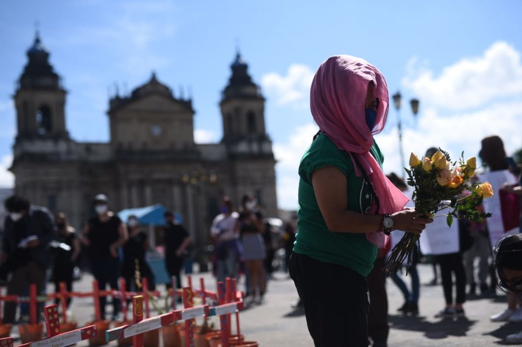 protesta-violencia-feminicidios-guatemala-mujeres