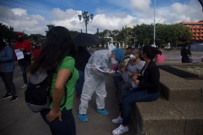 pruebas de Covid-19 en plaza de la Constitución