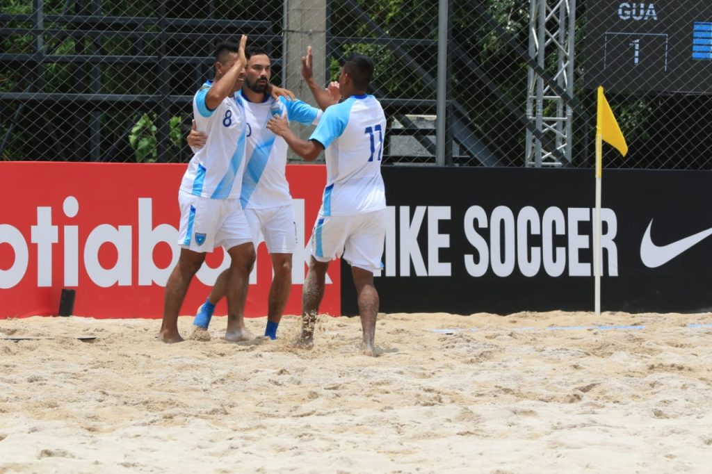 Jugador de futbol playa representará a Guatemala en Estados Unidos