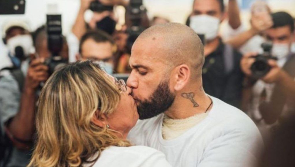 Dani Alves y su madre